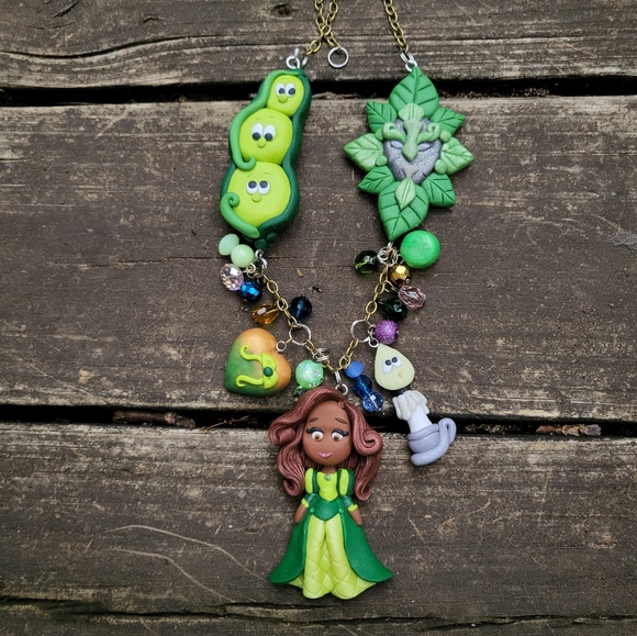 ๐The Princess ๐ and The Pea ๐ Necklace ๐ - Picture 6 of 9